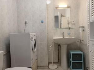 Appartements 664 - Bel appartement a Erquy, a 400m de la plage du centre offrant une vue en hauteur du Port : photos des chambres