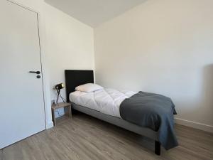 Villas 668 - Magnifique maison familiale vue mer, 12 voyageurs a deux pas du centre d'Erquy : photos des chambres