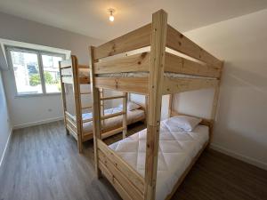 Villas 668 - Magnifique maison familiale vue mer, 12 voyageurs a deux pas du centre d'Erquy : photos des chambres