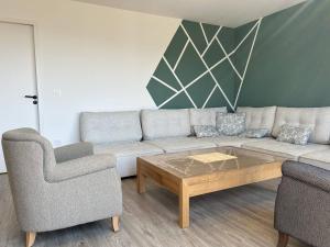 Villas 668 - Magnifique maison familiale vue mer, 12 voyageurs a deux pas du centre d'Erquy : photos des chambres