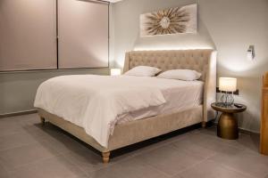 Smaragdi Luxury Jacuzzi Apartment Noho Premium Living