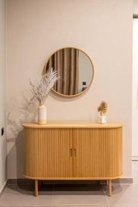 Smaragdi Luxury Jacuzzi Apartment Noho Premium Living