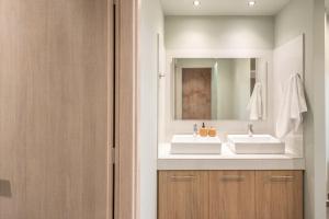 Smaragdi Luxury Jacuzzi Apartment Noho Premium Living