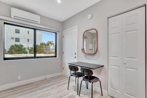 Studio Right off Las Olas - Steps to FTL Beach 2B