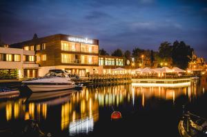 Hotel Port 110