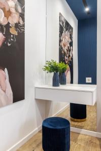 LEOGRAND Apartments on Leontovycha 17