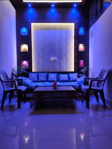 Anjani Home - 3Bhk Homely & GroundFloor Appartment for Families