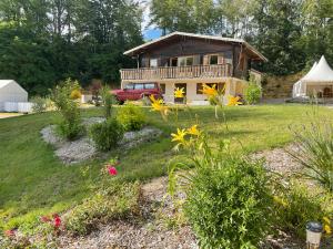 Maisons de vacances CHARMES en CHALET : photos des chambres