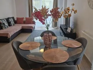 Teo Airport Residences - Ostratu