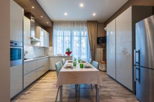 Saint Paul Deluxe Apartments, Alba