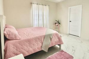 Villa Familiar con Piscina cerca Av Ecológica