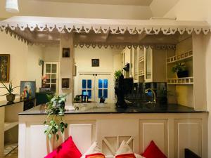 Winston Dutch Canal Villa Guest House