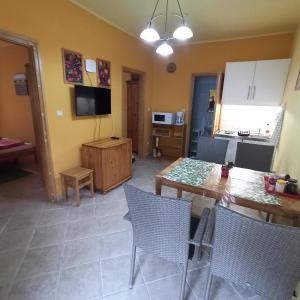 Two-Bedroom Apartment (4 Adults) room in Franciska Portája