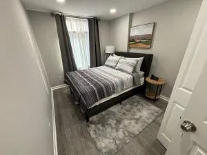 Blue house in Hampden - توسون