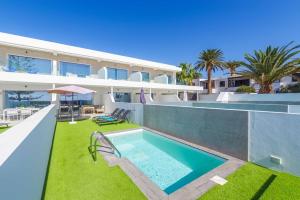 Marina Suite Villa Azul