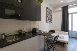 [IHost Studio] - Lomellina 14A