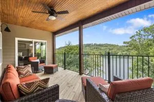 Lakeshore Getaway - Rockaway Beach