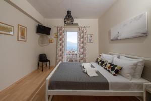 Moukas Seaside Apartments Romantico