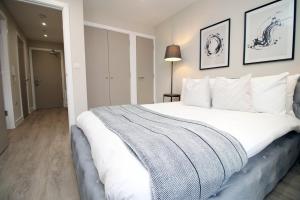 Spacious 1BR Apartment 10 minutes to City - Casablanca 5