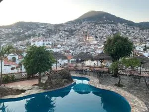 Hotel Cielito Lindo, Taxco - 塔斯科·德·阿拉尔孔 Hotel Cielito Lindo, Taxco - 塔斯科·德·阿拉尔孔