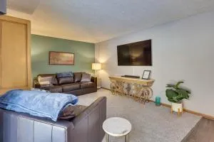 Akron Home with Deck Walk to Towpath Trail! - Fairlawn