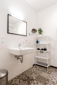 Global Living - Design Apartment I Central I Smart-TV I Kitchen I Berlin