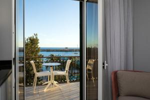 King David Suites by Homie