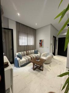 Bel Appart S+1 très haut standing avec piscine