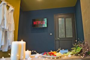 Appartements JapanRoom Jacuzzi&Sauna Haut de gamme parking free : photos des chambres