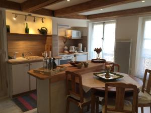 Appartements La Casa Victoria -Stanislas area -Suite 65m2 OR Loft 75m2 : photos des chambres
