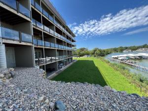 Wake on the Lake at Bridges Bay