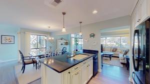 280 Turnberry Village