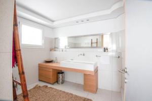 Modern House Ancient Pydna