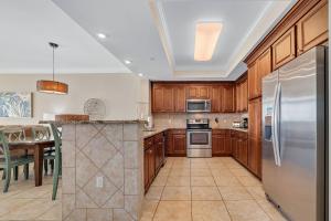 Phoenix Gulf Shores 2102