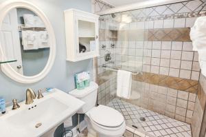 Rejuvinating 2nd flr Resort View King Room