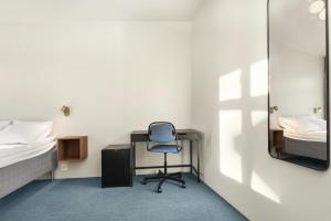 Central Guest House - Bedroom with private Bathroom