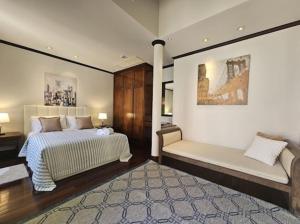 Paradise Calls: Saitaan Villa Central Laguna