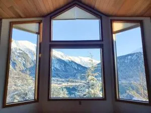 Breathtaking Ocean, Mountain & Juneau Views - Mendenhaven