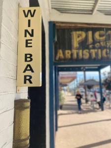 Charming 3 bedroom wine country cottage