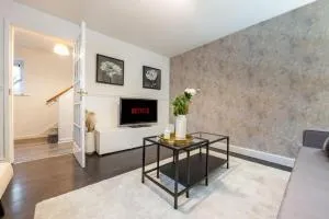 Modern Wolverhampton 3 bed Home - 伍尔弗汉普顿