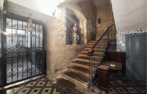 Awesome Apartment In Béziers With Wifi