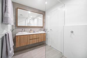 Village Palm Beach - Brand New 2 Bedroom Apartment