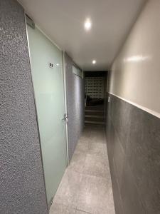 Quarto privativo com banheiro compartilhado,a 800mts do pátio do forró