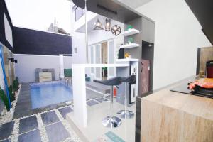 Villa Zast Private Pool and Rooftop