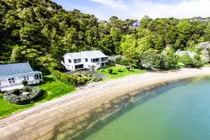 Woodies Retreat - Opua