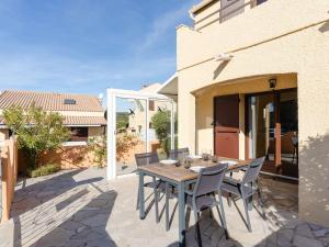 Pavillon T3 avec piscine, climatisation et parking à Narbonne-Plage - FR-1-409-248