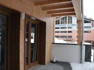 Appartements Appartement recent, terrasse spacieuse, proche centre & telepherique - FR-1-464-225 : photos des chambres