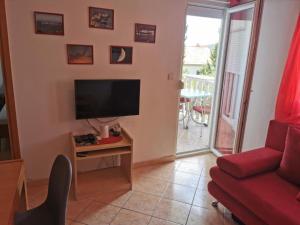 Apartment Katy - 150m from the sea