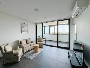 Modern 2Brs@ close2 Olympic park - Wentworth Point