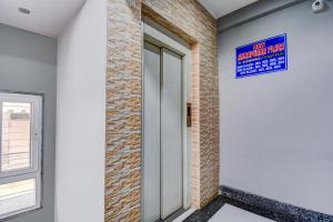 FabHotel New Annapurna Plaza - Nr Axis Mall